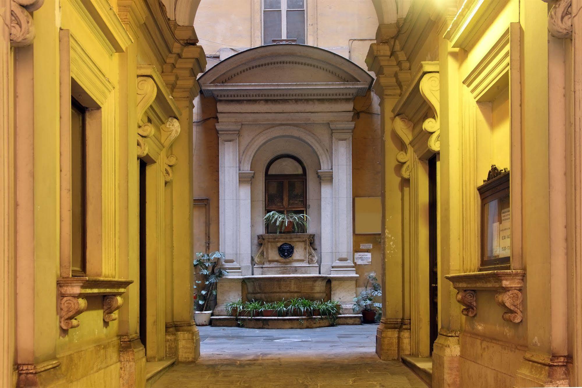 Roman Central House Екстер'єр фото